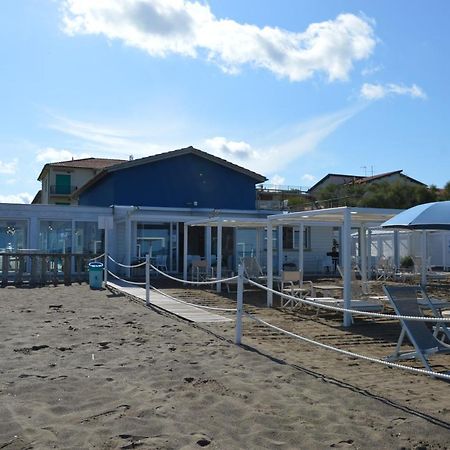 Ferienwohnung Miledy Monolocale Direttamente Sul Mare Marina di Castagneto Carducci Exterior foto