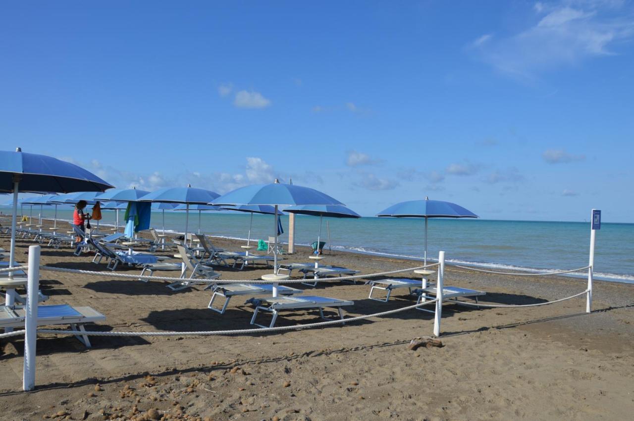 Ferienwohnung Miledy Monolocale Direttamente Sul Mare Marina di Castagneto Carducci Exterior foto